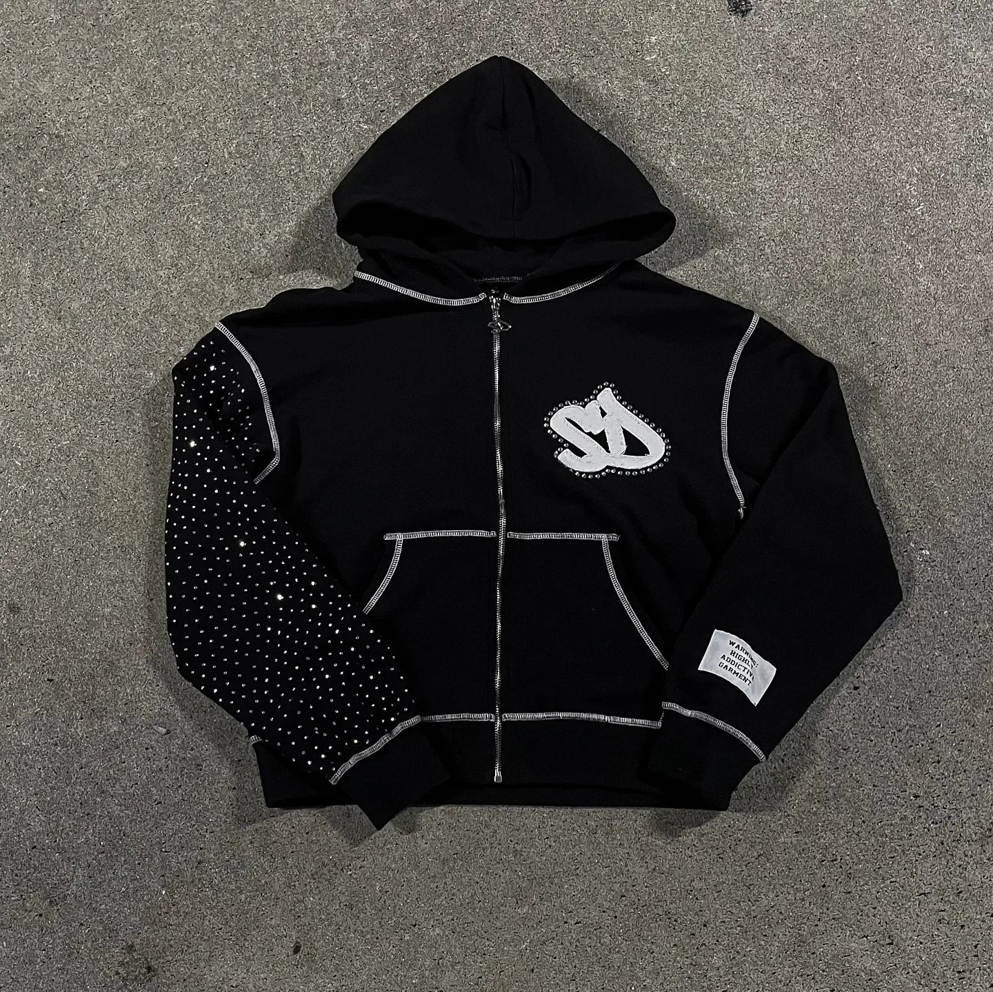 3 HOODIE