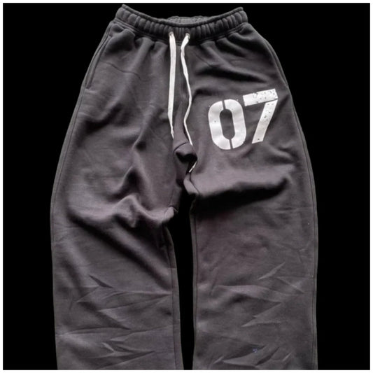 07 sweatpants