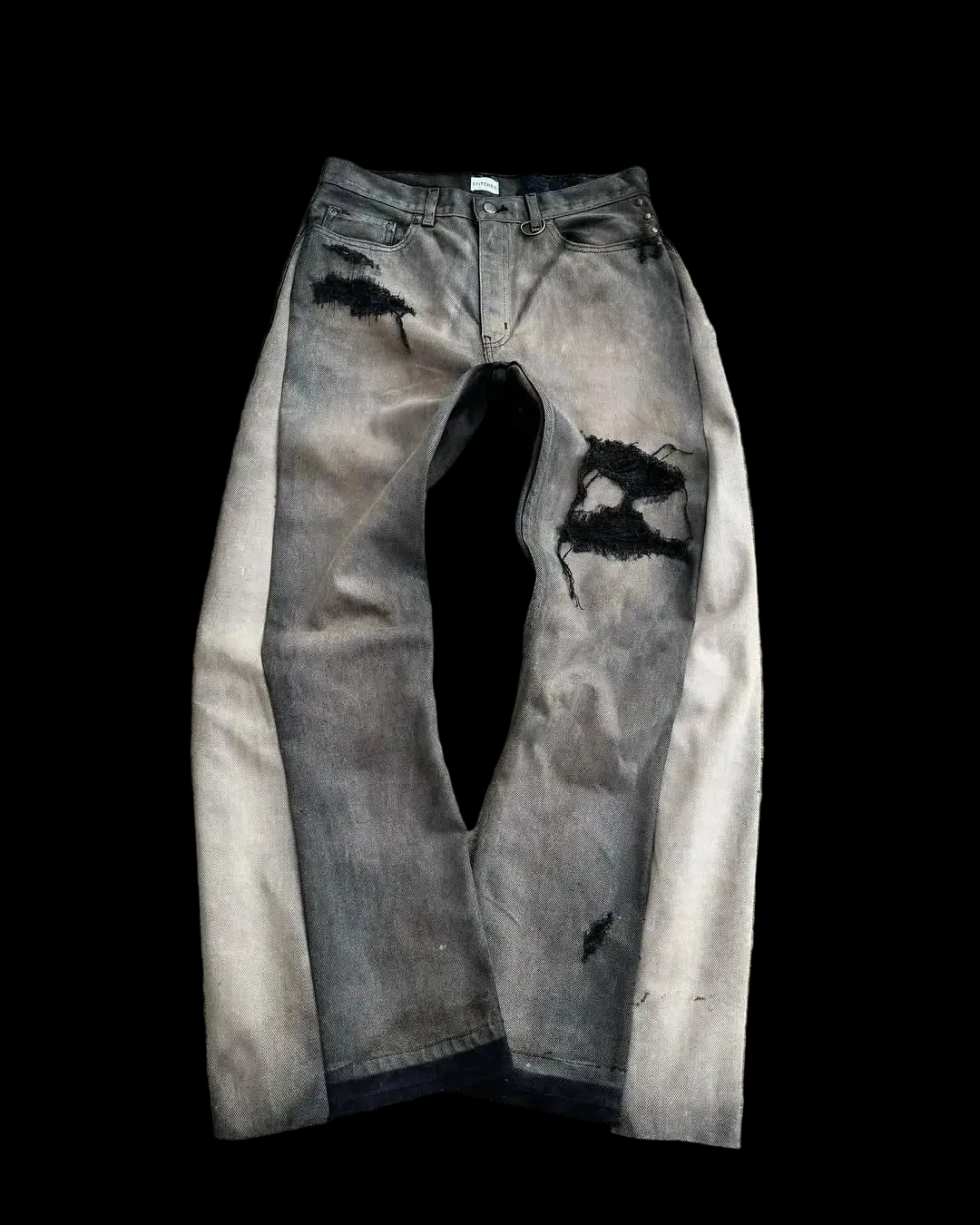 FRAYED PATCH JEANS