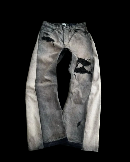 FRAYED PATCH JEANS