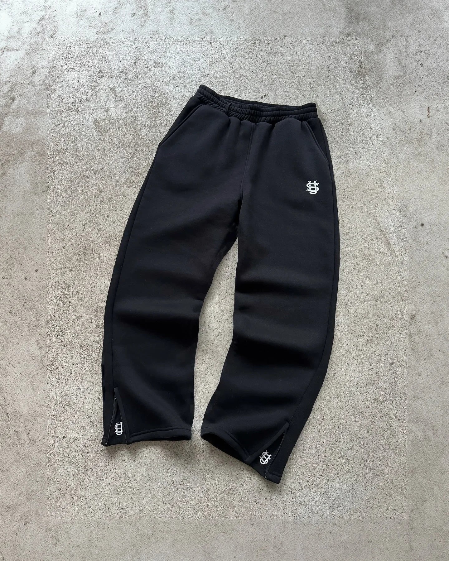 BASIC JOGGERS