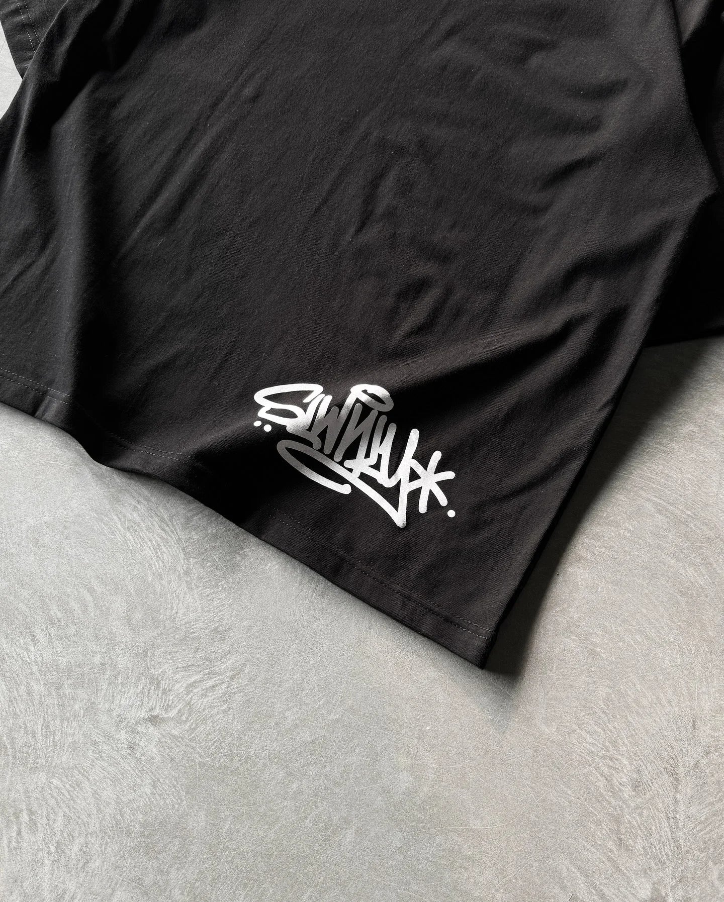 TAGGED TEE